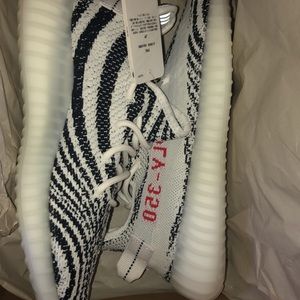 Yeezy V2 Zebra